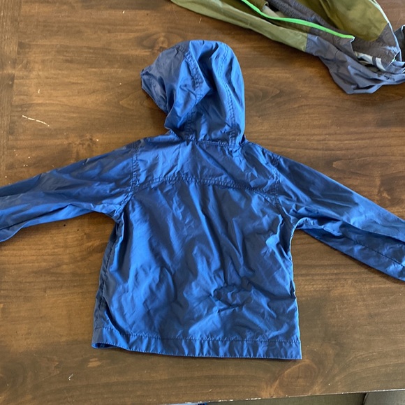 Columbia rain jacket - Picture 6 of 10